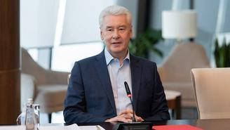 Специалисты Мосгаза провели плановую профилактику Вечного огня в Александровском саду
