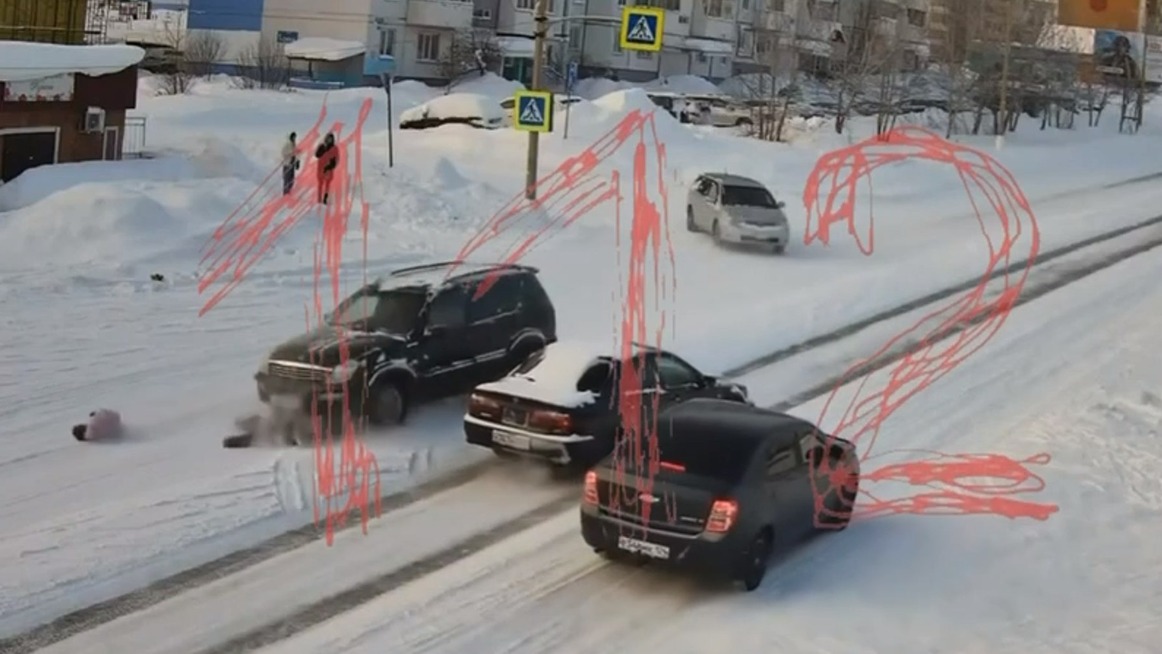 В Красноярском крае водитель сбил двух школьников, переходивших дорогу