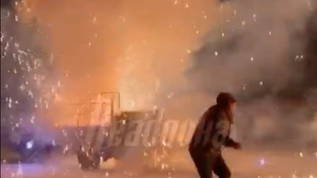 Мужчина в Приморье запускал фейерверки и подорвал свой грузовик