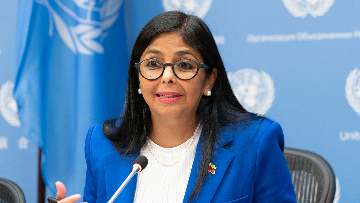 Верховный суд признал Родригес исполняющей обязанности президента Венесуэлы