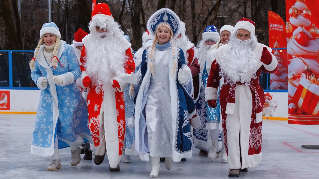 Забег Дедов Морозов и Снегурочек пройдет в ЗАО в рамках «Зимы в Москве»
