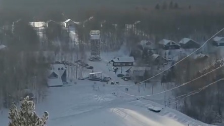 Момент крушения вертолета в Пермском крае попал на видео