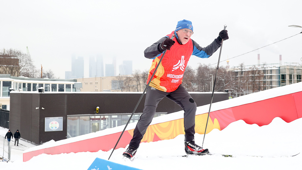 Горожан приглашают заняться спортом на площадках проекта «Зима в Москве»