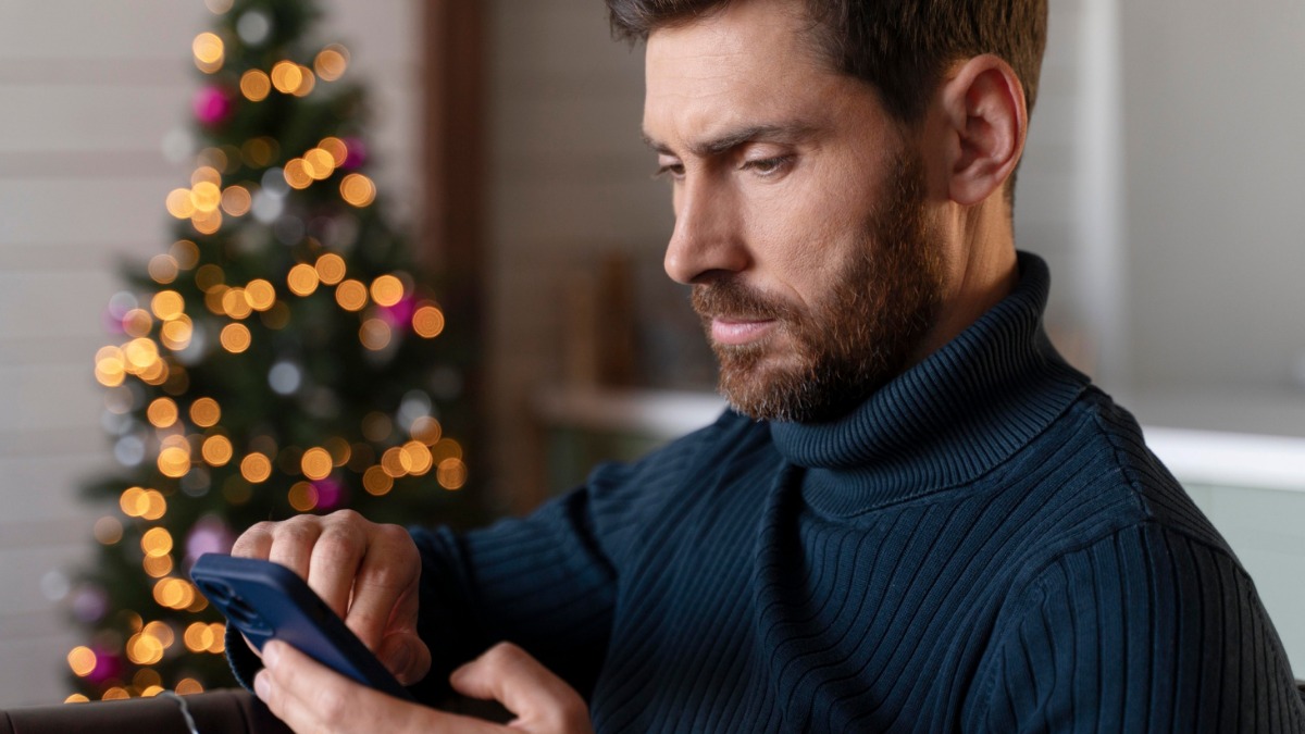 В новогодние праздники молодежь пользовалась мобильным интернетом реже остальных россиян