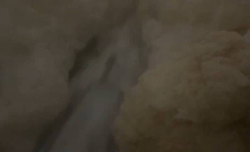 Химическую жидкость белого цвета заметили в Москве-реке