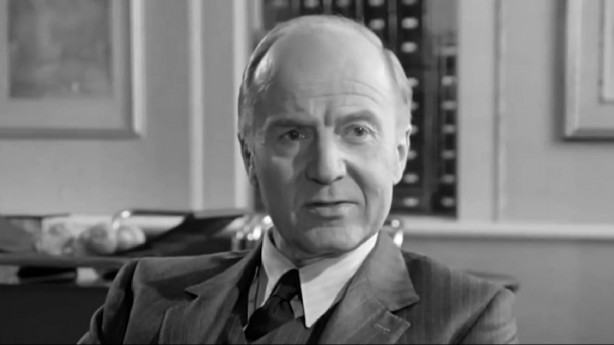 Умер актер из фильма «Бриджит Джонс» и сериала «Корона» Дональд Дуглас