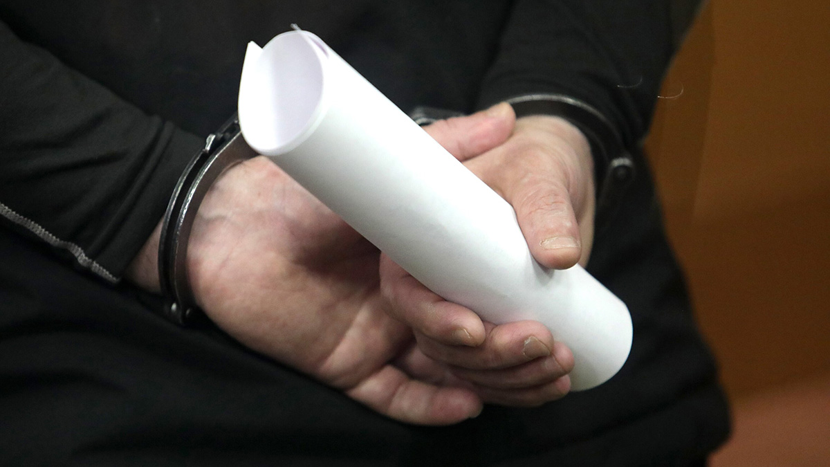 Два фигуранта дела о хищении денег у бойцов СВО скрылись после задержания