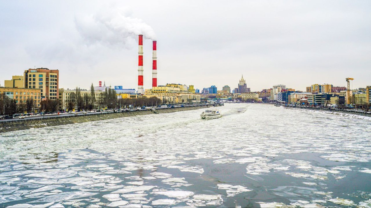 Городские службы повышают температуру в системе отопления из-за похолодания