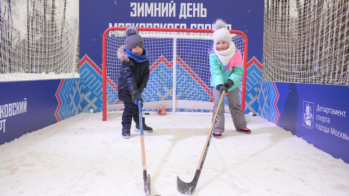 Миша и Маша Субботниковы на Зимнем дне Московского спорта в Лужниках