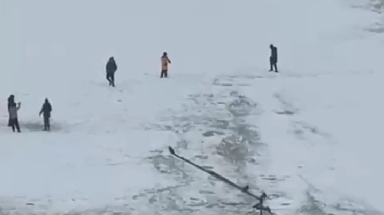 Восьмилетний мальчик в Дагестане спас друга, который провалился под лед