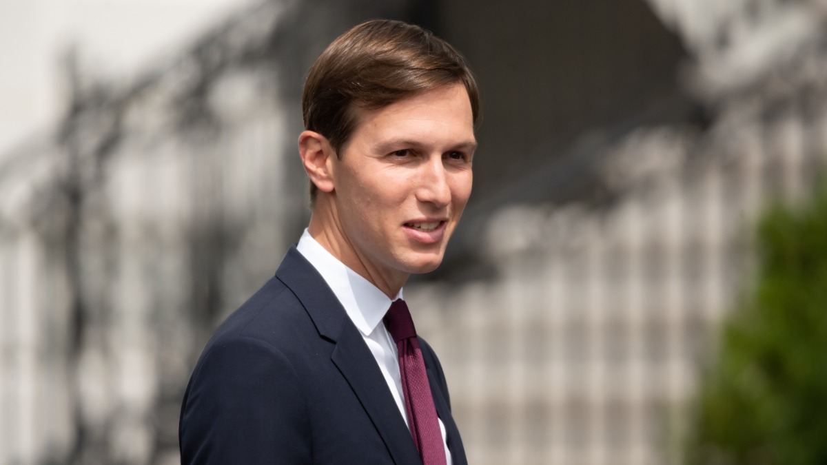 Умные кольца заметили на руках Кушнера и Грюнбаума в ходе встречи в Кремле