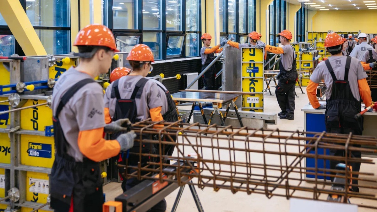 Ракова: В Москве программа профориентации школьников будет расширена на 10–11-е классы