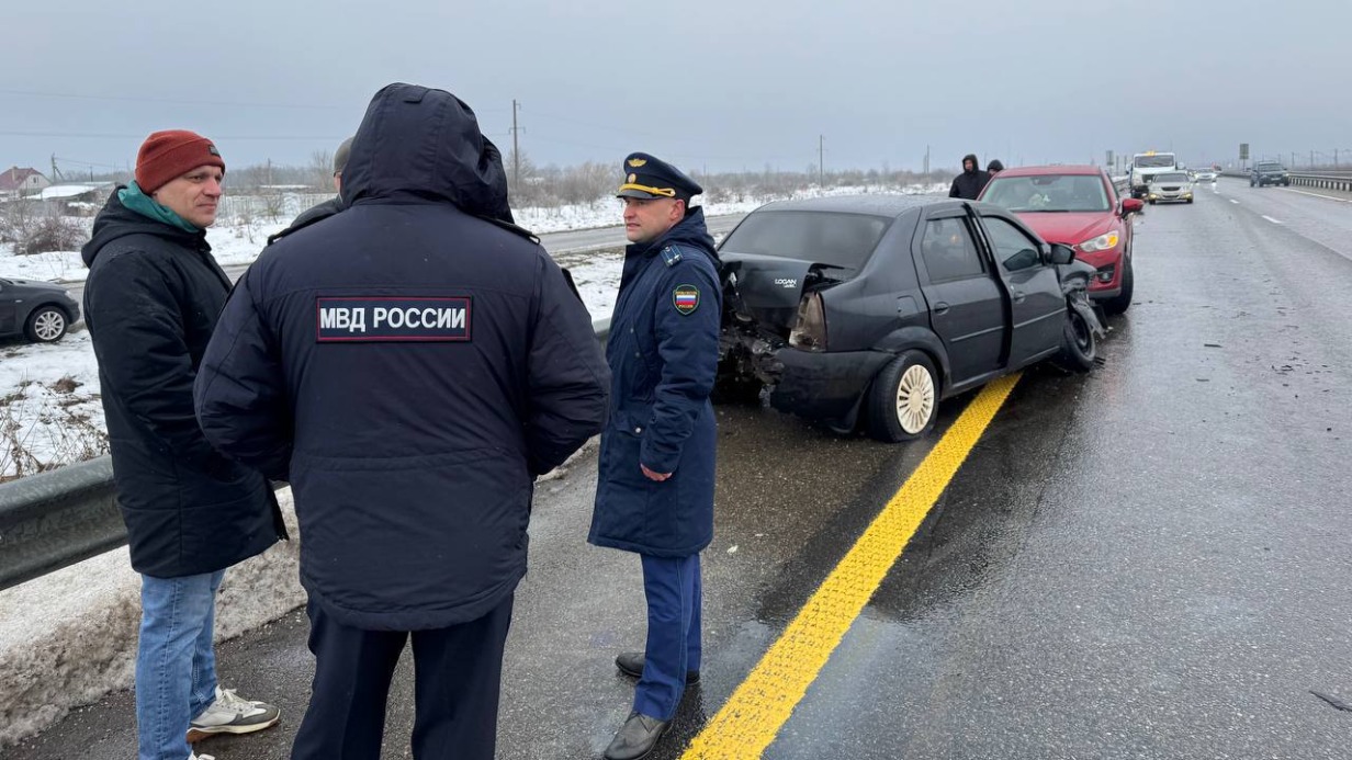 Число пострадавших в массовом ДТП под Горячим Ключом выросло до пяти