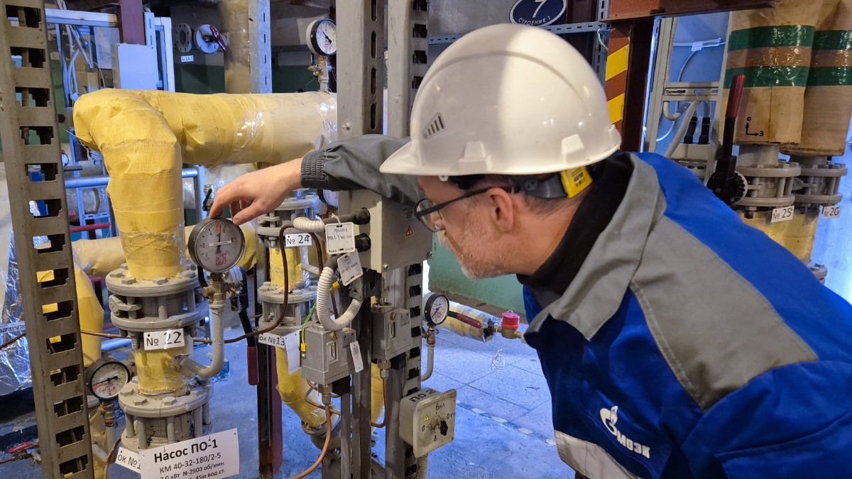 Перед аномальными морозами специалисты ПАО «МОЭК» внимательно проверяют тепловые сети и пункты