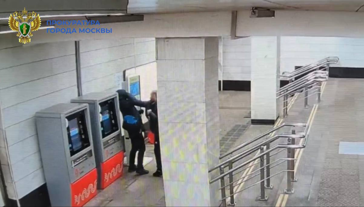 Мужчина погиб после драки в переходе станции московского метро «Площадь Ильича»