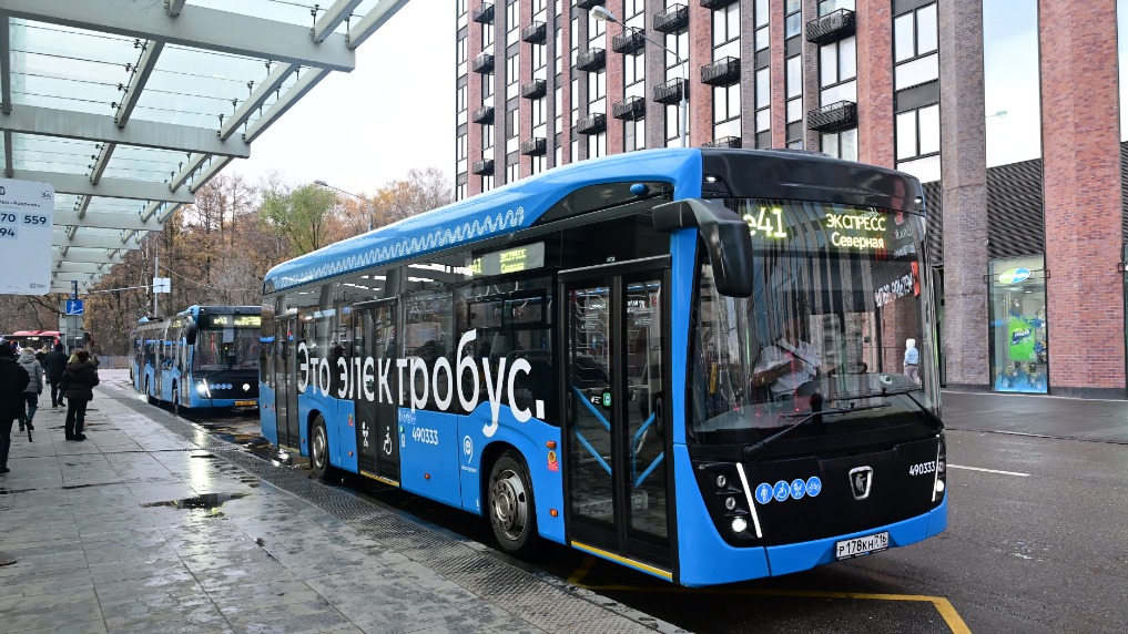 На экспресс-маршруте в Зеленоград проходит тестирование электробуса с технологией ночной зарядки