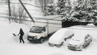 Время в пути на автомобиле по Москве выросло в два раза из-за сильного снегопада