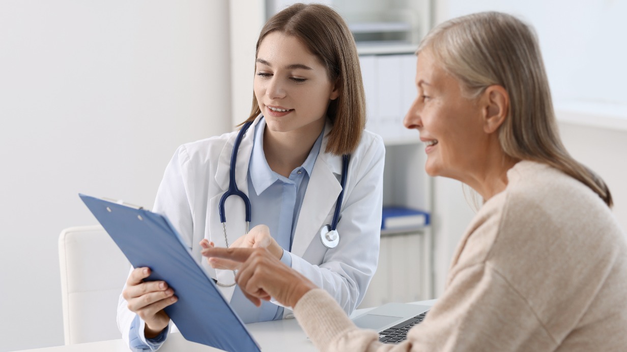 Что входит в программу повышения медицинской грамотности пенсионеров