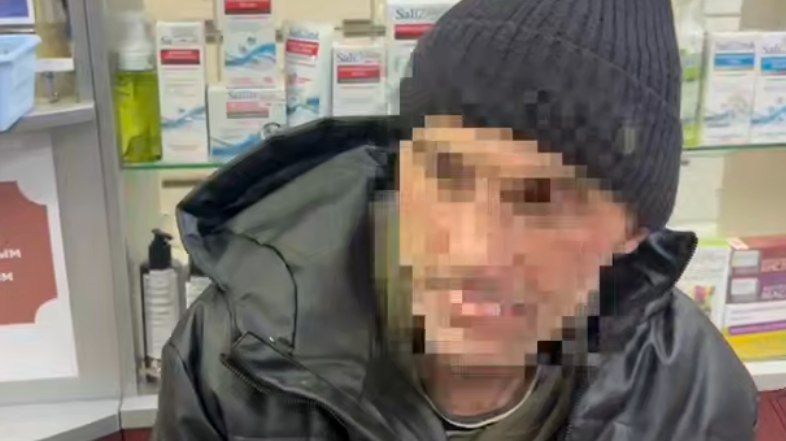 Пьяный мужчина сломал ортопедическое кресло в аптеке на востоке Москвы