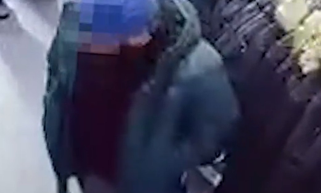 Жителя Подмосковья задержали за попытку кражи джинсов и ветровки за 14 тысяч