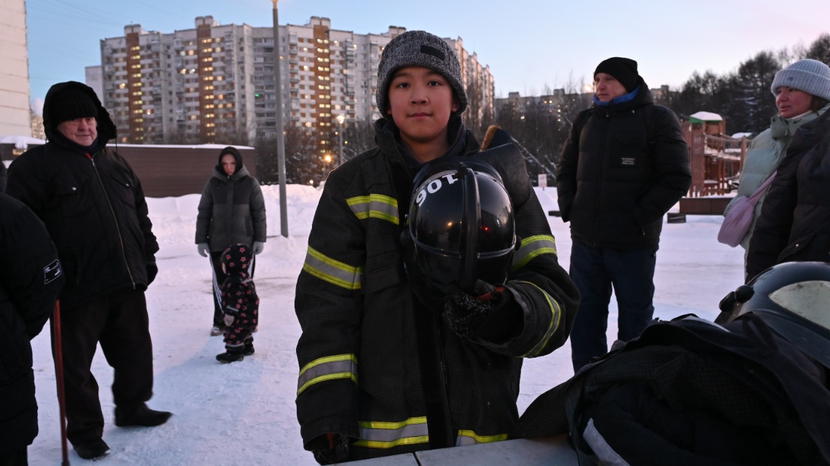 Ученик 7-го класса школы № 924 Руслан Кударкулов надел боевку за 1 минуту 14 секунд