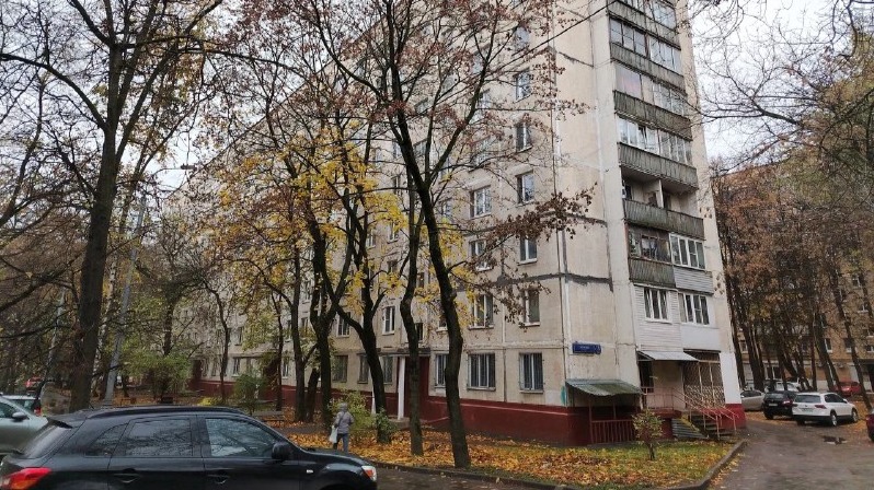 Два нежилых помещения на Сиреневом бульваре реализуют на городских торгах