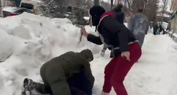 Актриса Артамонова рассказала, что во время конфликта на парковке оборонялась