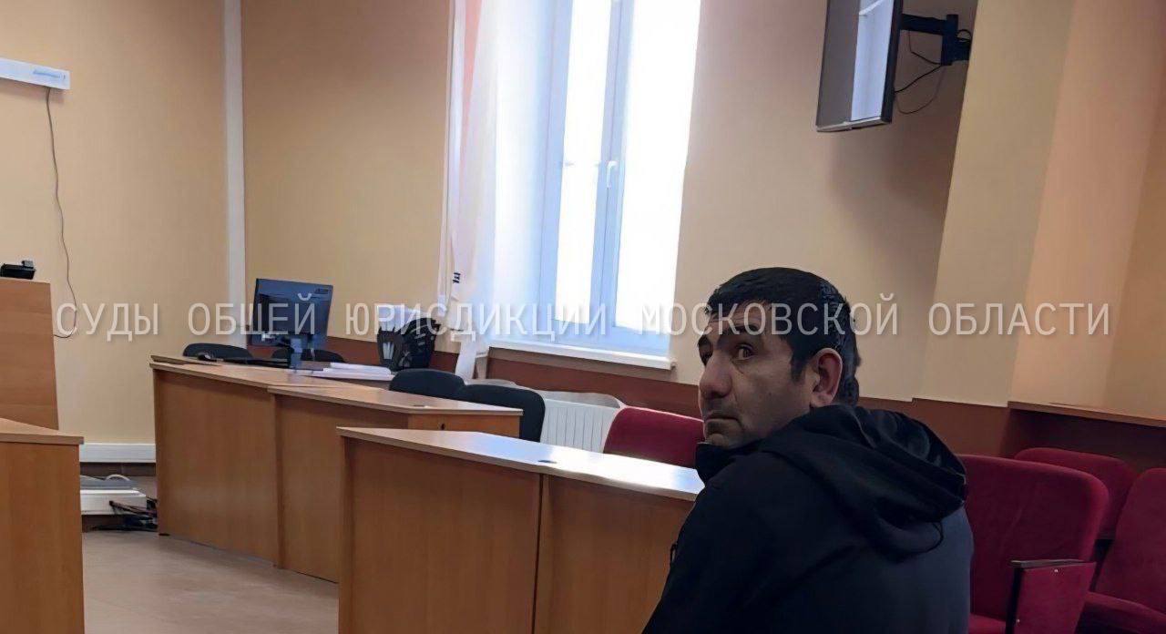 Таксиста, сбившего насмерть ребенка в Подмосковье, осудили на два года