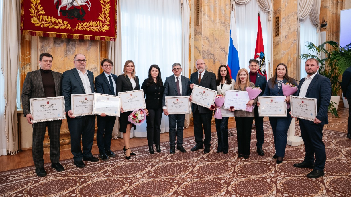 Заммэра Ракова наградила статусом «Московский врач» 61 онколога