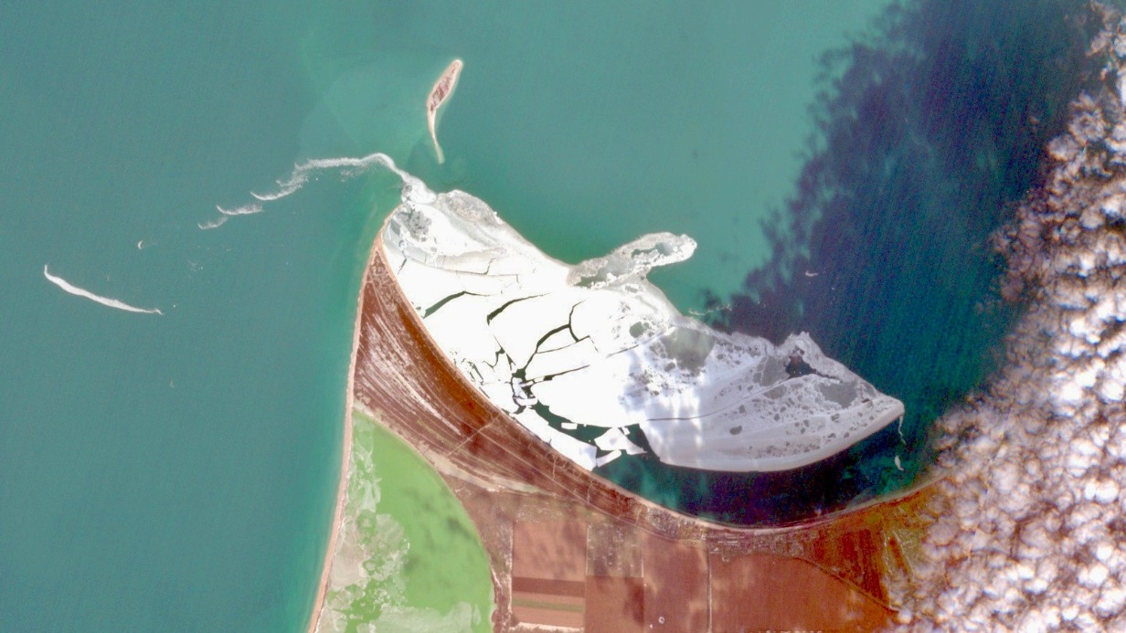 «Айсберг» обнаружили в Черном море у берегов Крыма