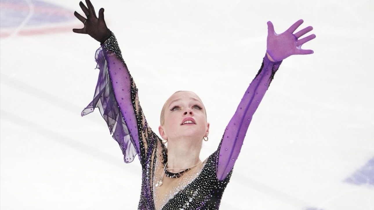 Мать Костылевой заявила, что дочь разрубит лезвием связки 13-летней Сарновской