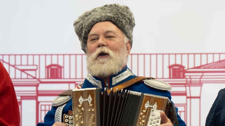 Владимир Скунцев и его «Казачий круг» выступили в МДН