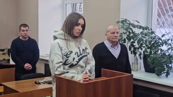 Блогершу Олесю Рожкову отправил под арест за публикацию фото с номером АУЕ*