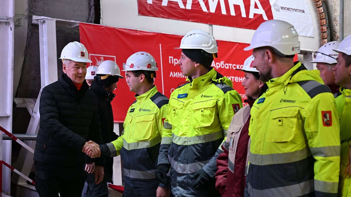 Мэр Москвы Сергей Собянин дал старт строительству участка Арбатско-Покровской линии от станции «Щелковская» до будущей станции «Гольяново»