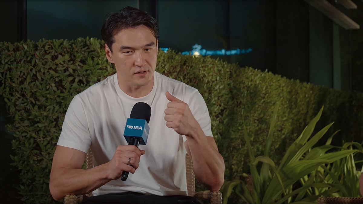 Жена Сабурова открыла ИП после того, как ее мужу запретили въезд в Россию