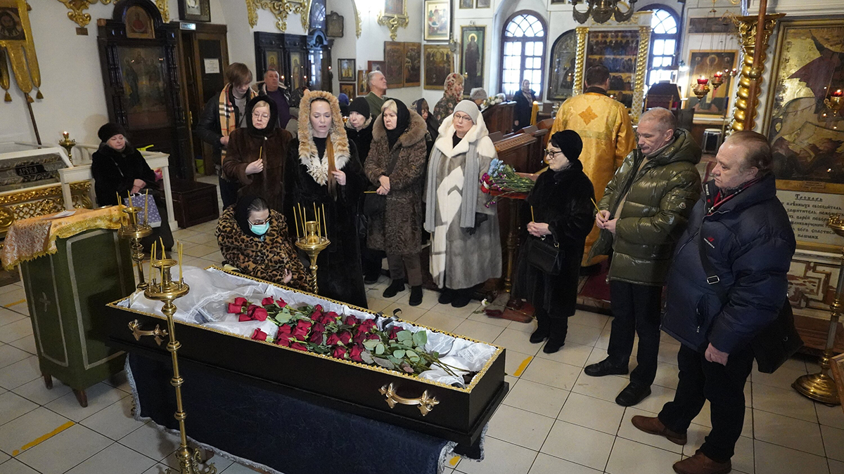 Церемония прощания с артисткой Гитаной Леонтенко проходит в Москве