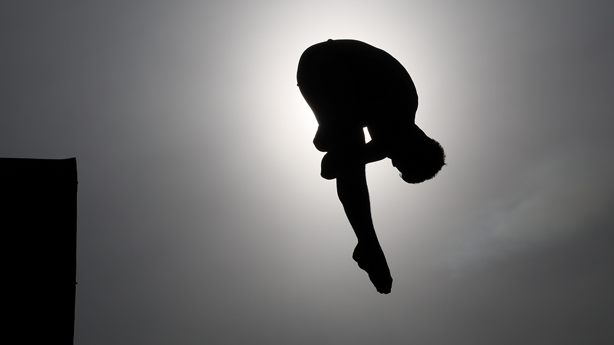 СМИ: Прыгуны на Олимпиаде делают инъекции в половые органы для дальности полета