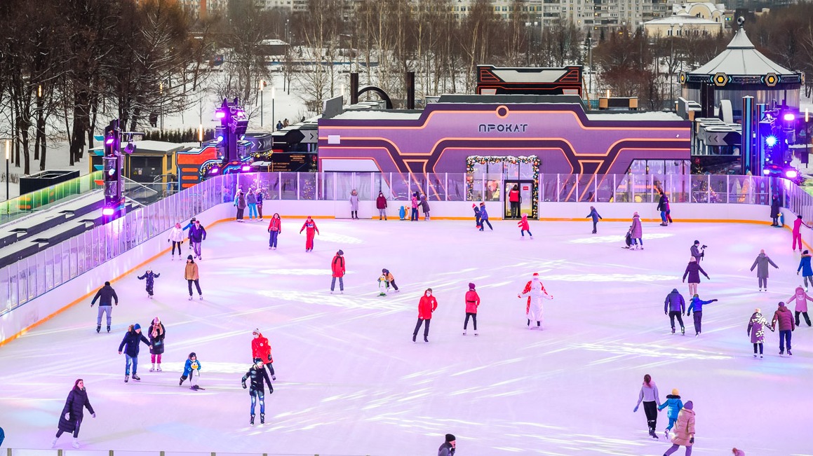 «Мосбилет»: бесплатные катки работают на 25 площадках столицы