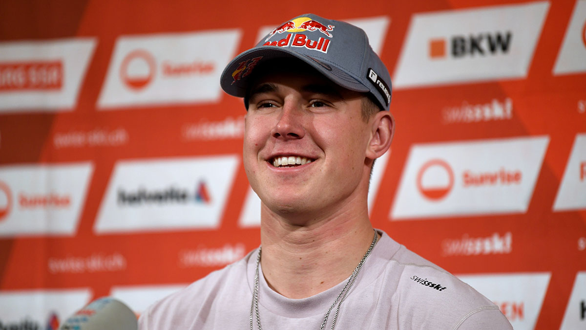 Швейцарский горнолыжник фон Алльмен выиграл первое золото Олимпиады-2026