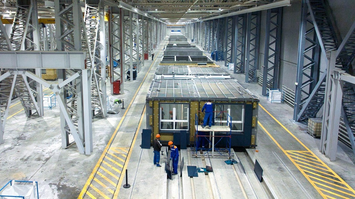 Роботизированный комбинат, расположенный во Внукове, осуществляет полный цикл производства крупногабаритных модулей