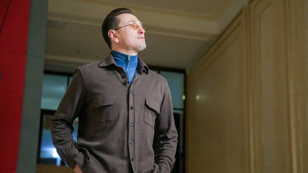 Сергей Безруков признался, что посмотрел пиратскую копию «Одиссеи» Нолана