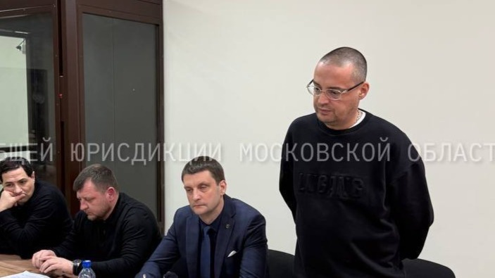 Суд отложил заседание по делу рэпера Гуфа о краже IPhone 14 Pro