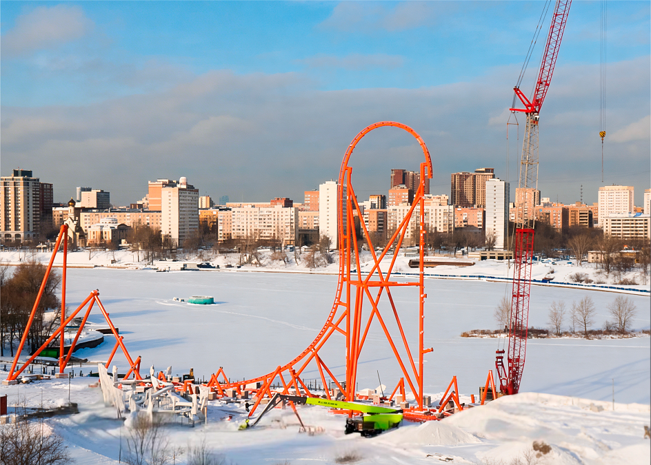 В «Острове Мечты» собирают экстремальную катальную гору высотой в 17-этажный дом 