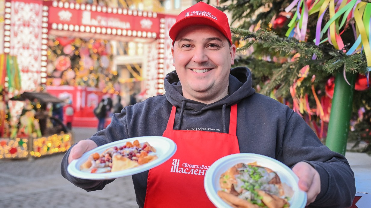 Тонкие блины и сочное жаркое: секреты масленичной кухни раскроют на фестивале в Москве