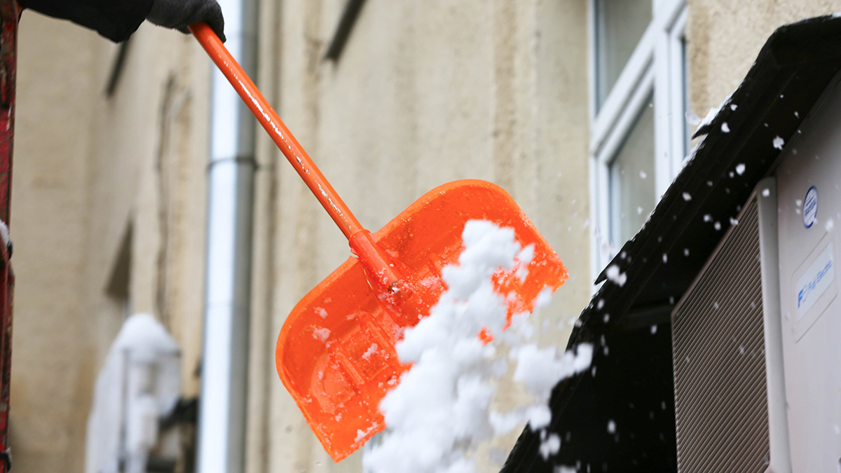 МВД: Мошенники стали пользоваться аномальными снегопадами для обмана граждан