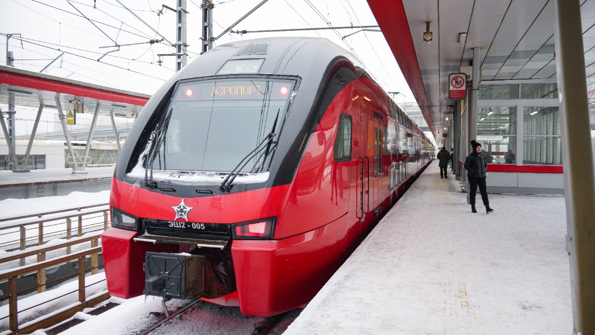 Снегопад не повлиял на график работы поездов и автобусов «Аэроэкспресс»