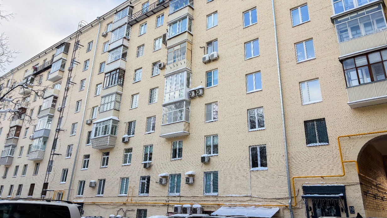 В Гагаринском районе прошел капитальный ремонт дома 1957 года постройки