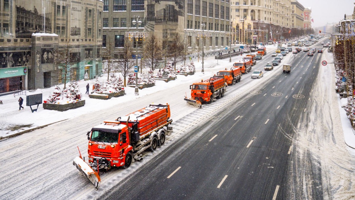 Столичные службы готовятся к сильному снегопаду в Москве 19 февраля