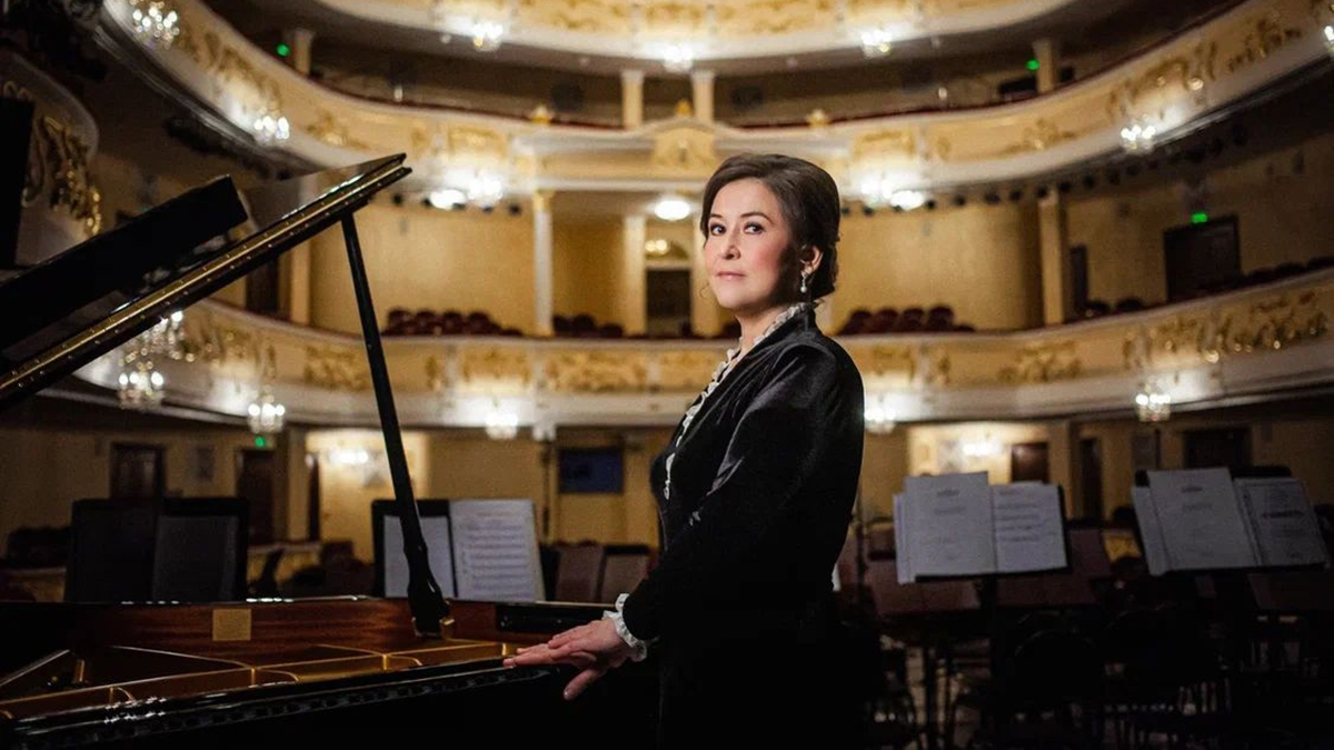 Суд в Москве арестовал министра культуры Башкирии Шафикову