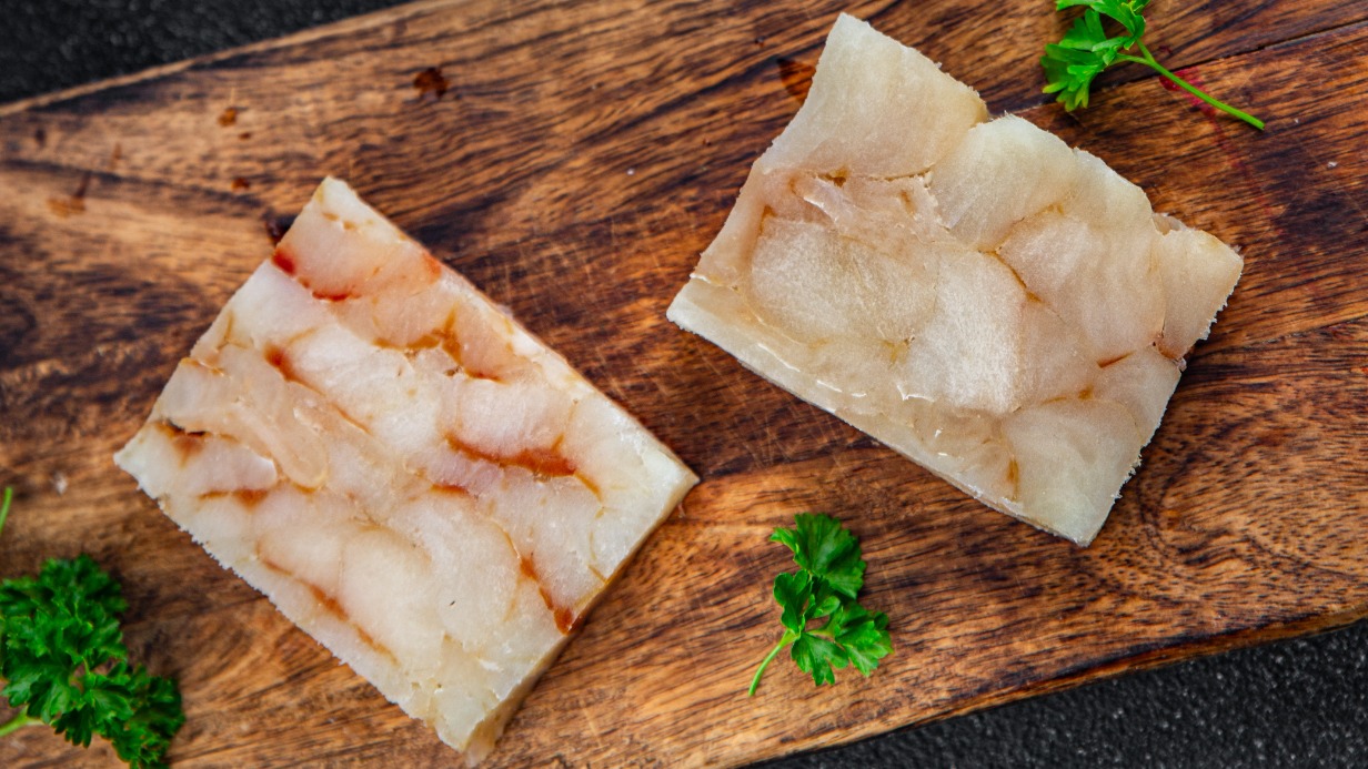 Минтай: чем полезен и как его лучше готовить